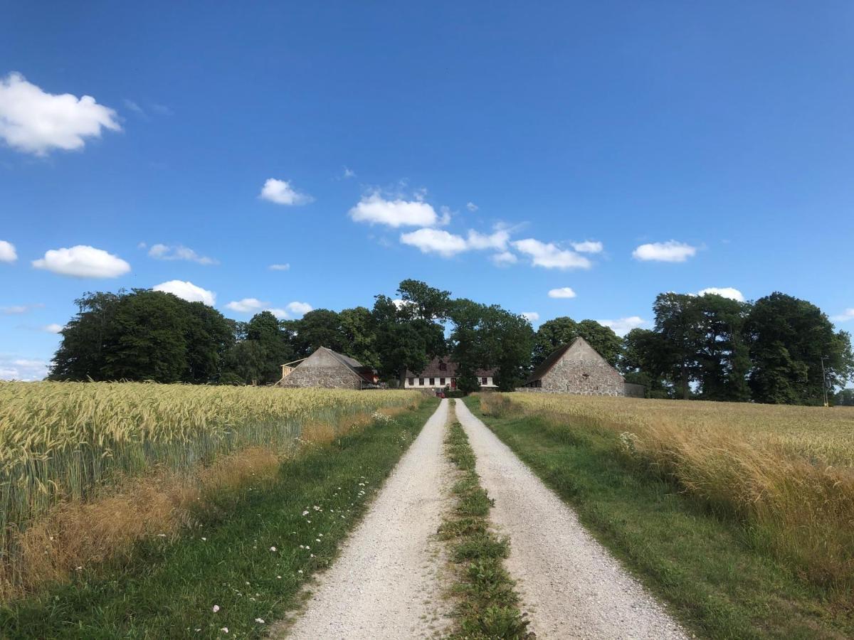 Rosloevs Gard Vackert Boende I En Naturskoen Miljoe. Flyinge Exterior photo